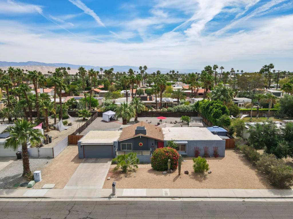 Palm Springs, CA 92262,526 N Sunset WAY