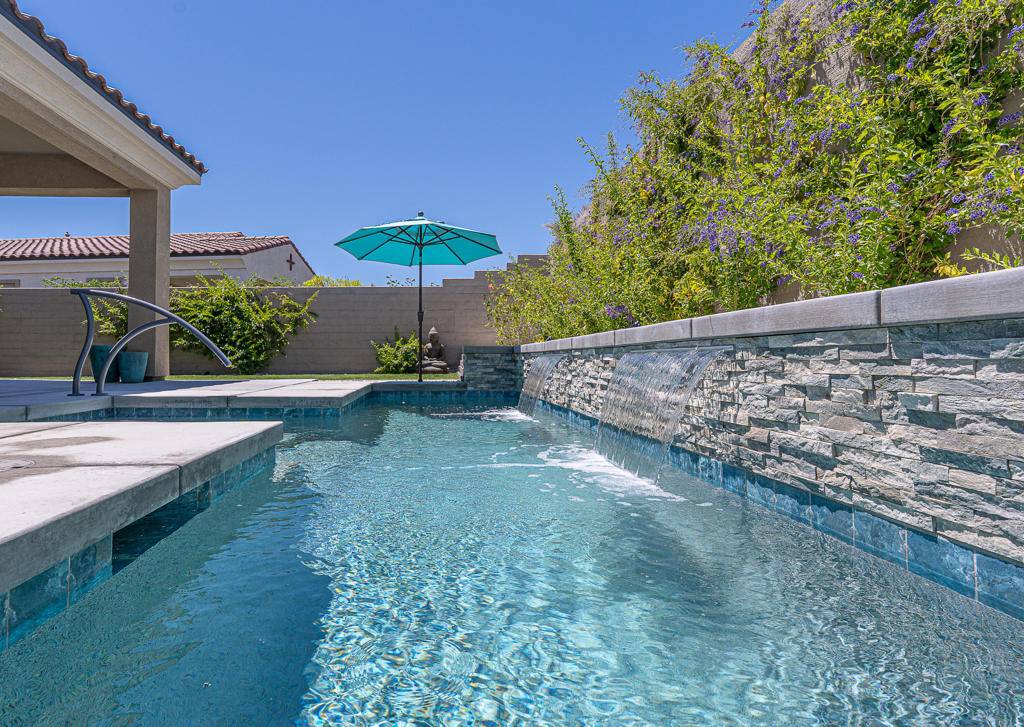 Rancho Mirage, CA 92270,18 Vintage