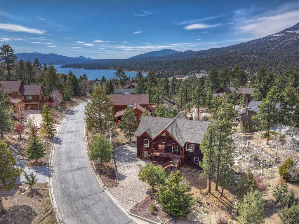 Big Bear, CA 92315,42400 Eagle Ridge