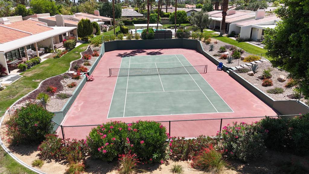 Indian Wells, CA 92210,75180 Chippewa DR