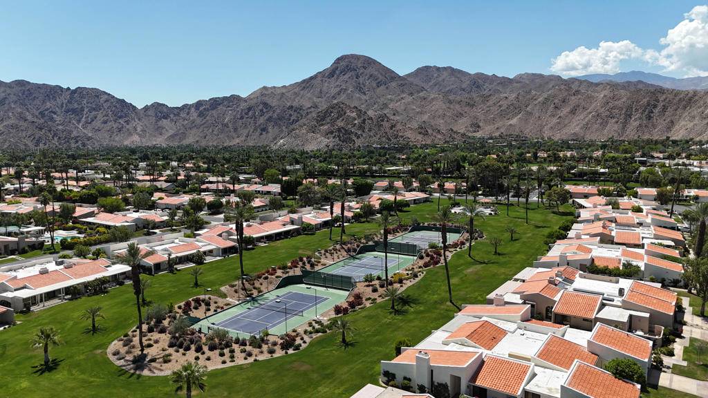 Indian Wells, CA 92210,75180 Chippewa DR