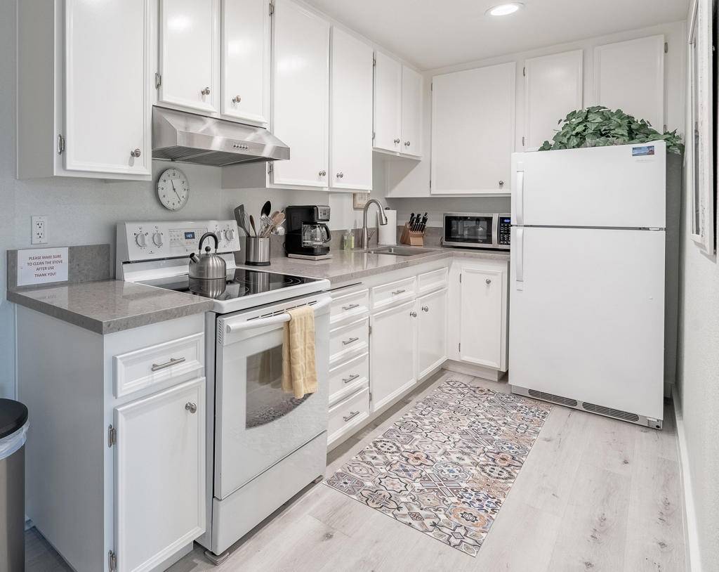 Palm Springs, CA 92262,2820 N Arcadia CT #104