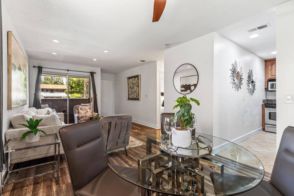 Palm Springs, CA 92262,575 N Villa CT #216