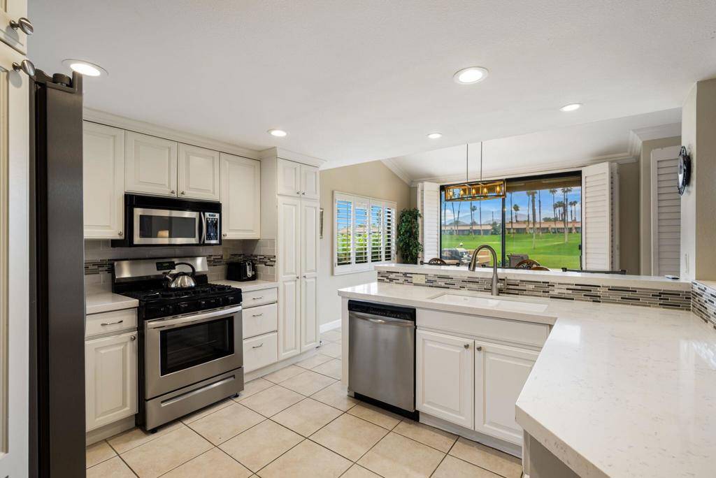Palm Desert, CA 92211,76761 Chrysanthemum WAY