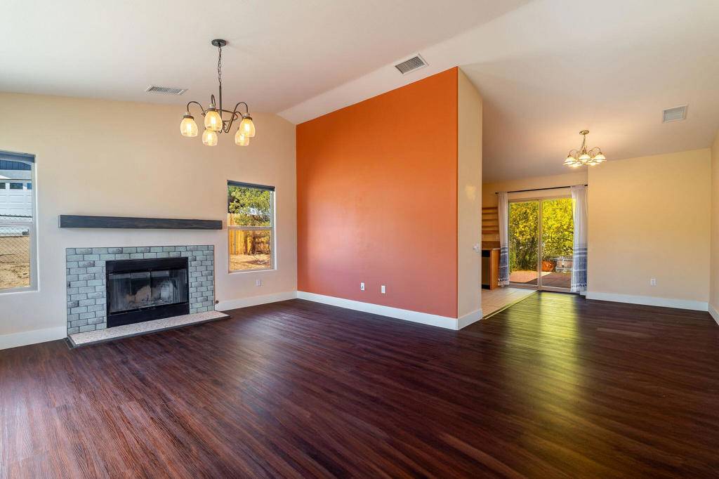 Joshua Tree, CA 92252,61480 Capilla DR