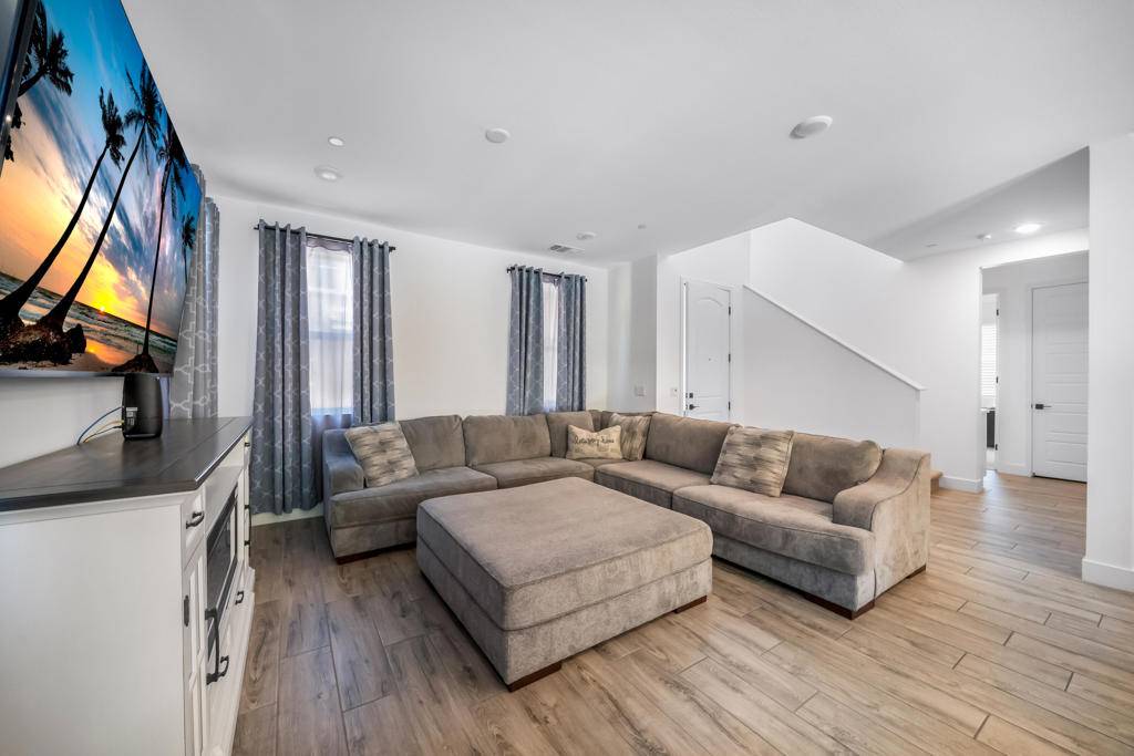 Cathedral City, CA 92234,651 Via Firenze