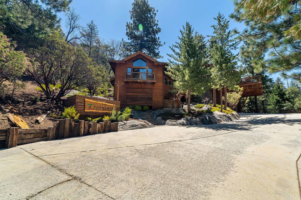 Idyllwild, CA 92549,24938 Roble DR