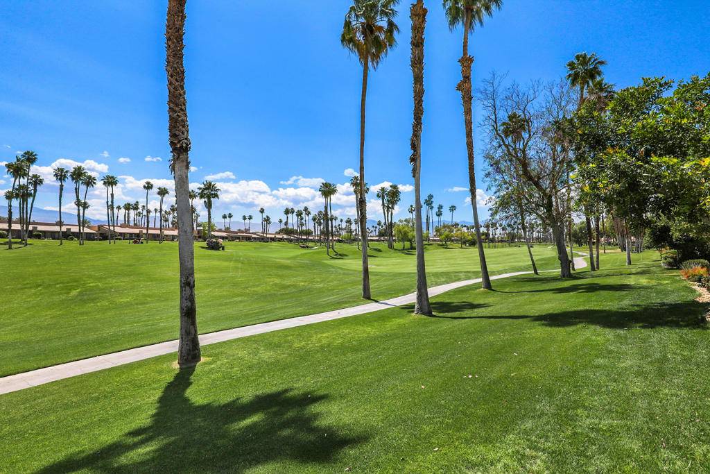 Palm Desert, CA 92211,76793 Chrysanthemum WAY