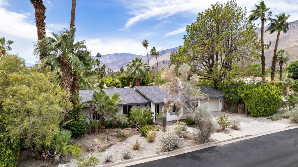 Palm Springs, CA 92262,1113 E Buena Vista DR