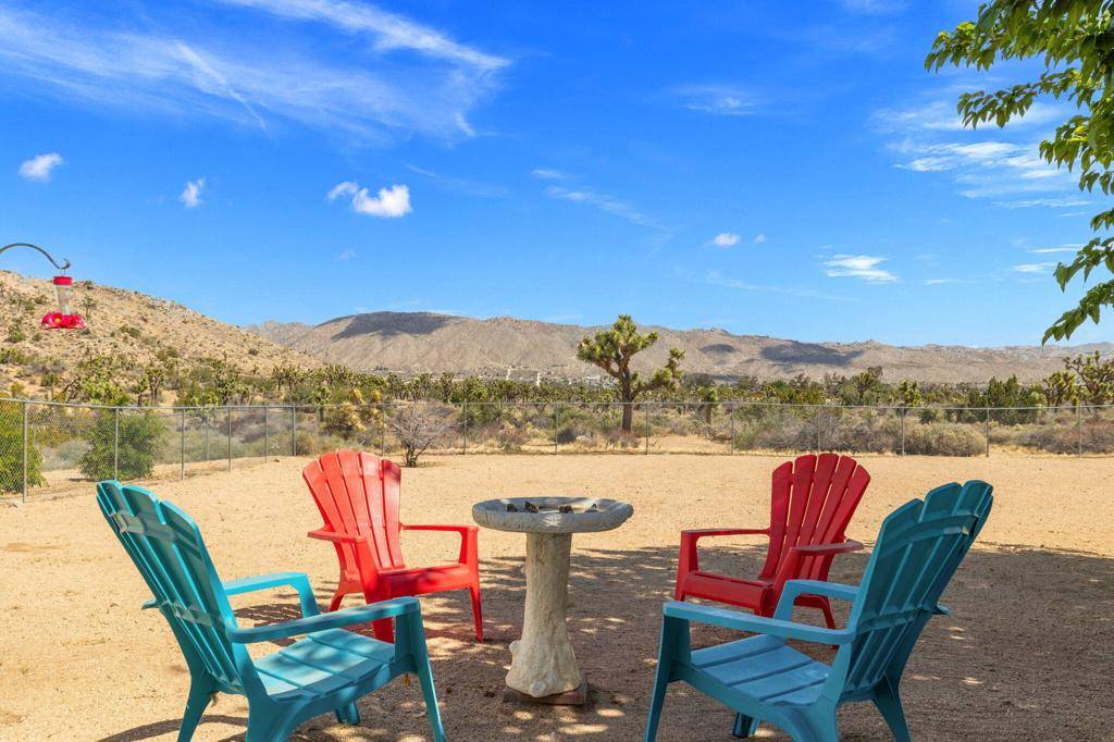 Yucca Valley, CA 92284,56034 Desert Gold DR