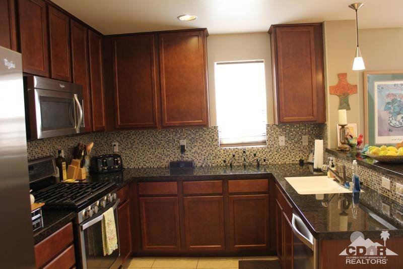 La Quinta, CA 92253,52082 Rosewood LN