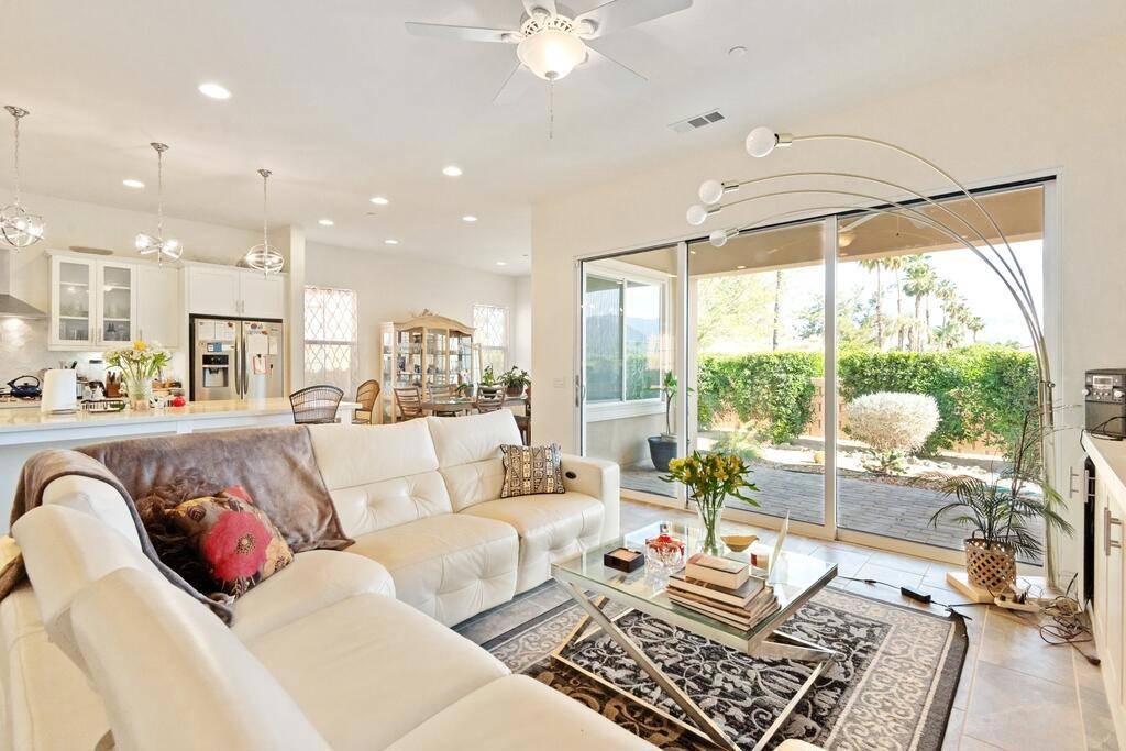 Palm Desert, CA 92260,4553 Via Veneto