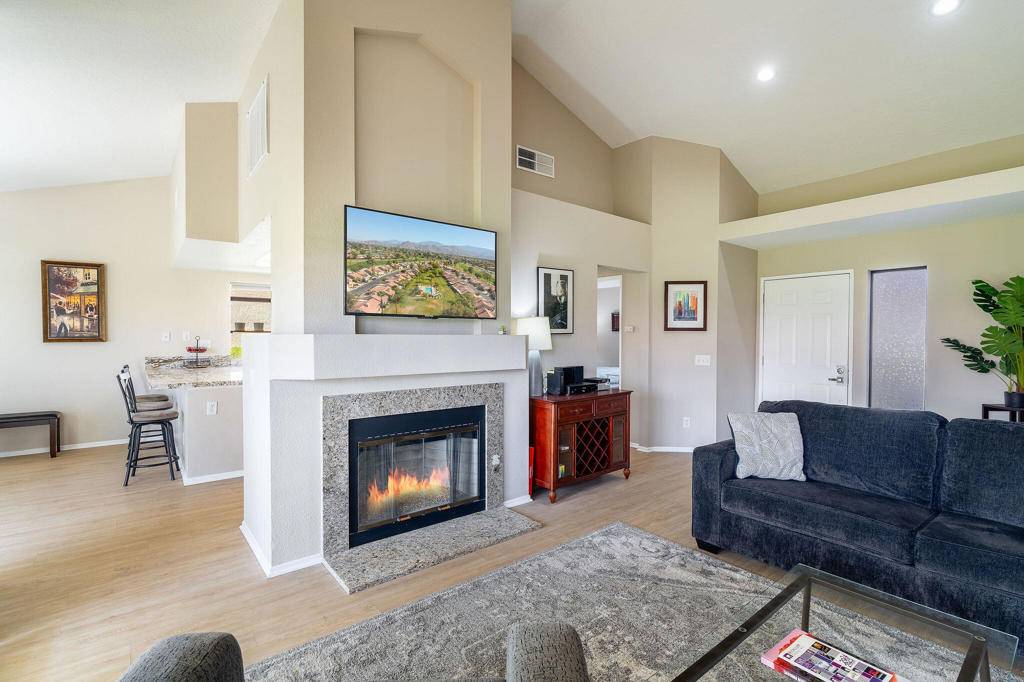 Palm Desert, CA 92211,41451 Kansas ST