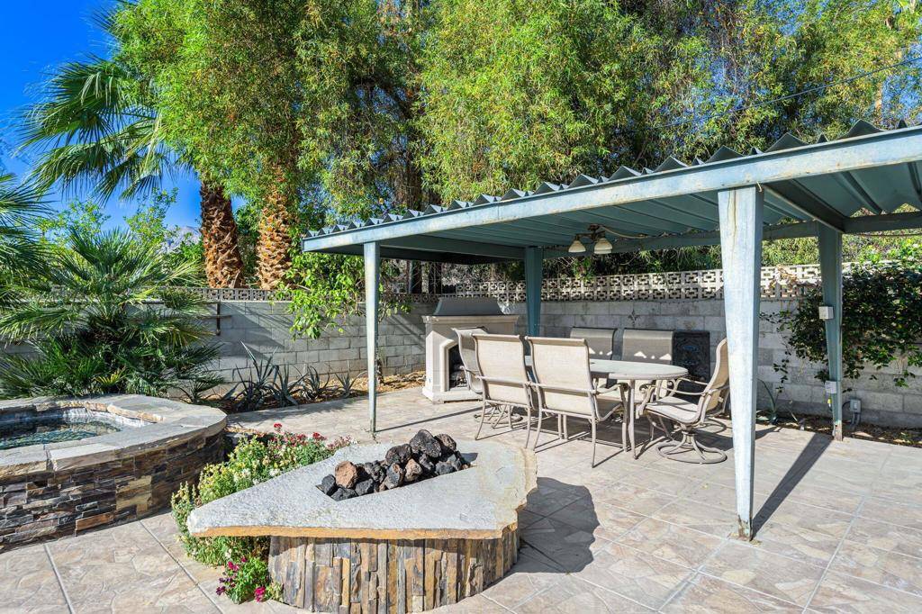 Cathedral City, CA 92234,69895 Papaya LN