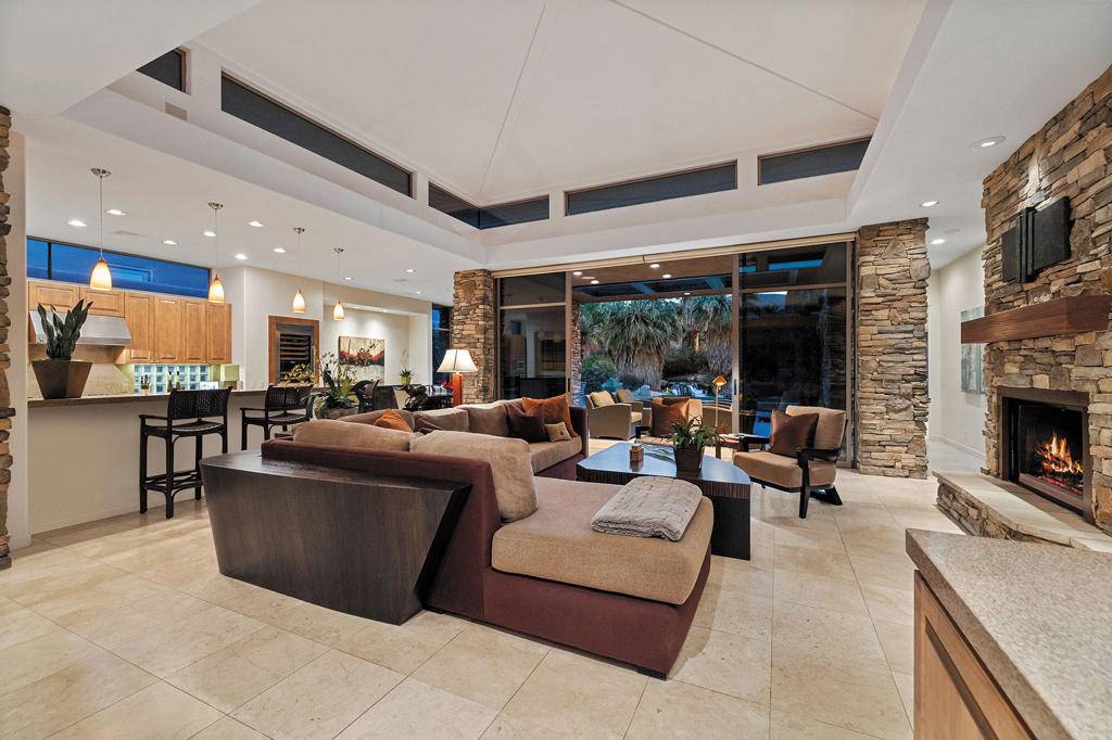 Palm Desert, CA 92260,1134 Lake Vista