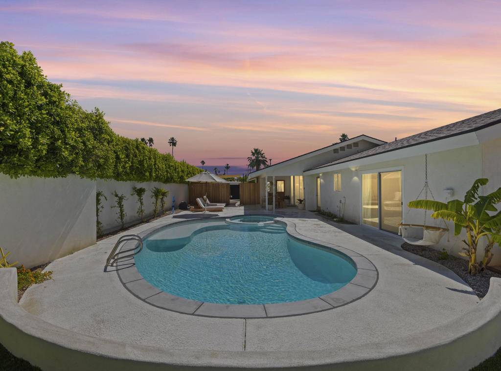Palm Springs, CA 92262,1190 E Buena Vista DR