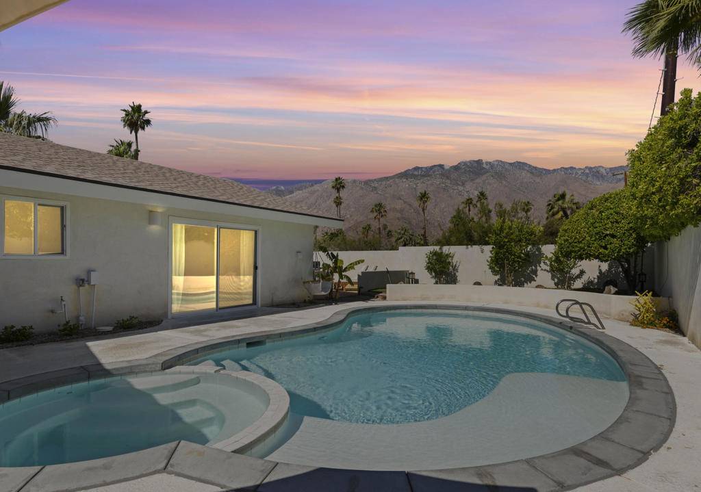 Palm Springs, CA 92262,1190 E Buena Vista DR