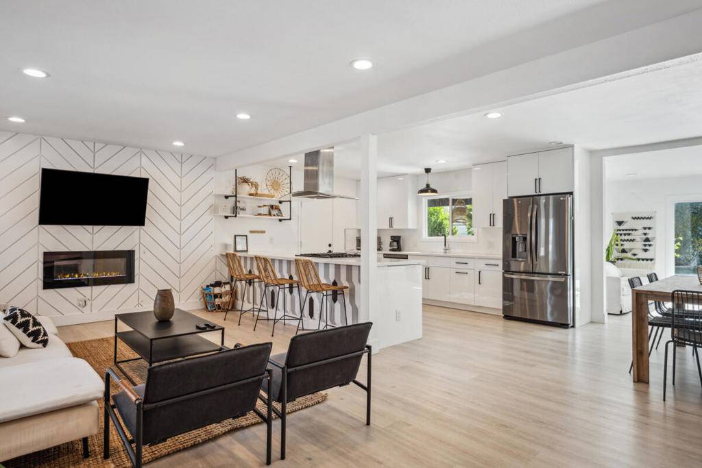 Palm Springs, CA 92262,2881 N Cypress RD