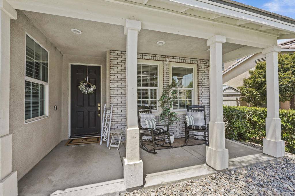 Corona, CA 92883,23649 Cantara RD