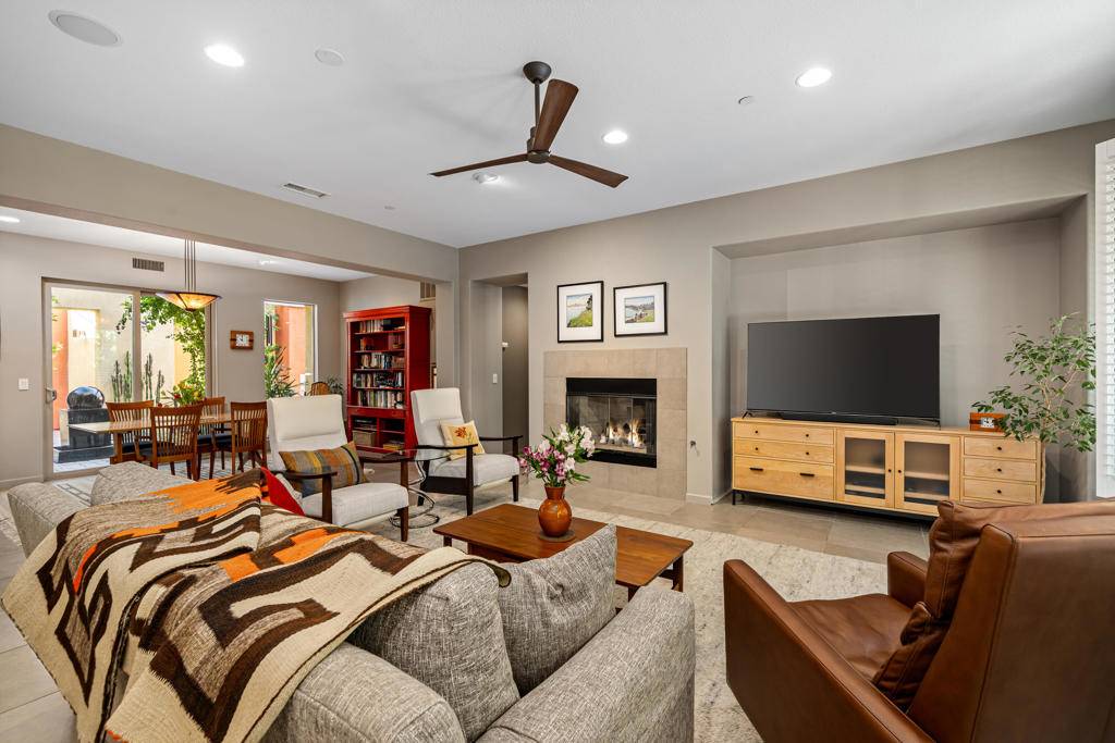 Palm Springs, CA 92264,3000 Candlelight LN