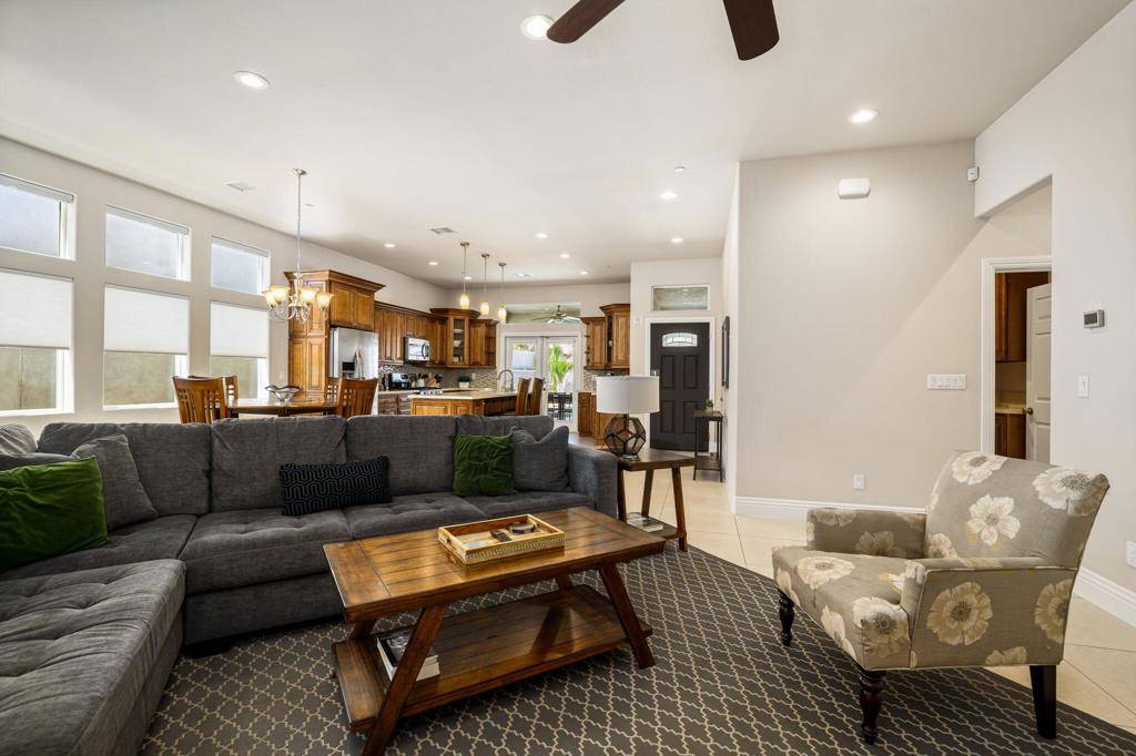 La Quinta, CA 92253,53630 Avenida Carranza