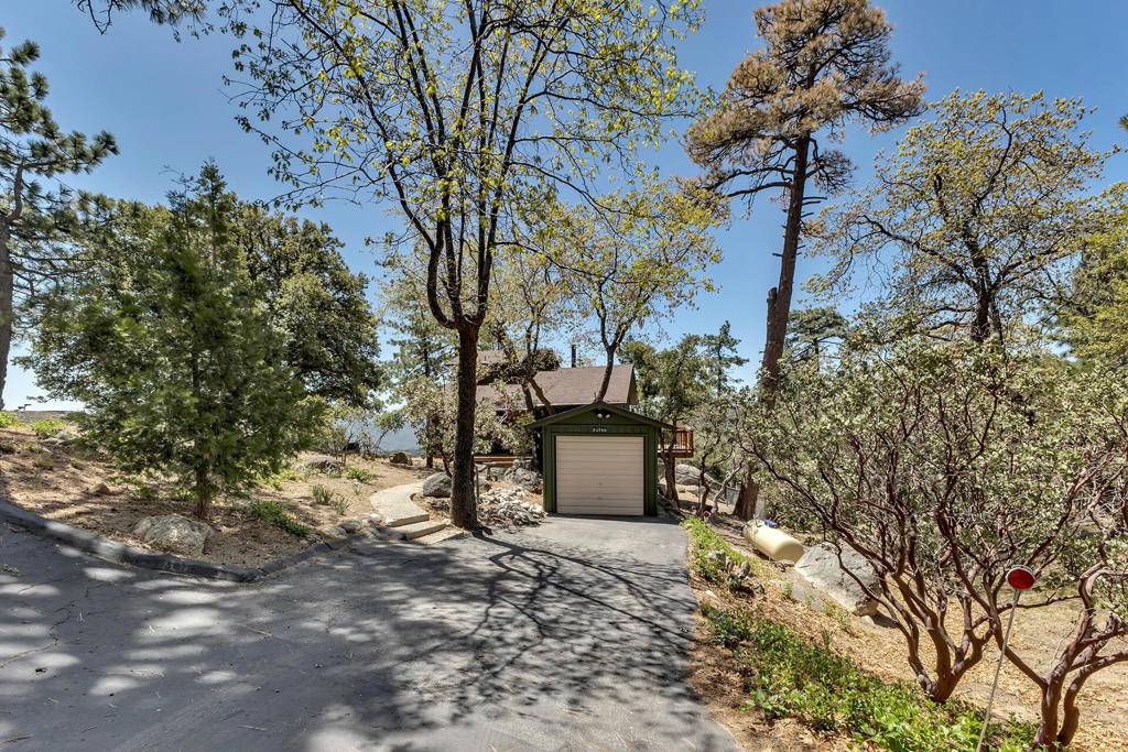 Idyllwild, CA 92549,24760 Highgrove RD