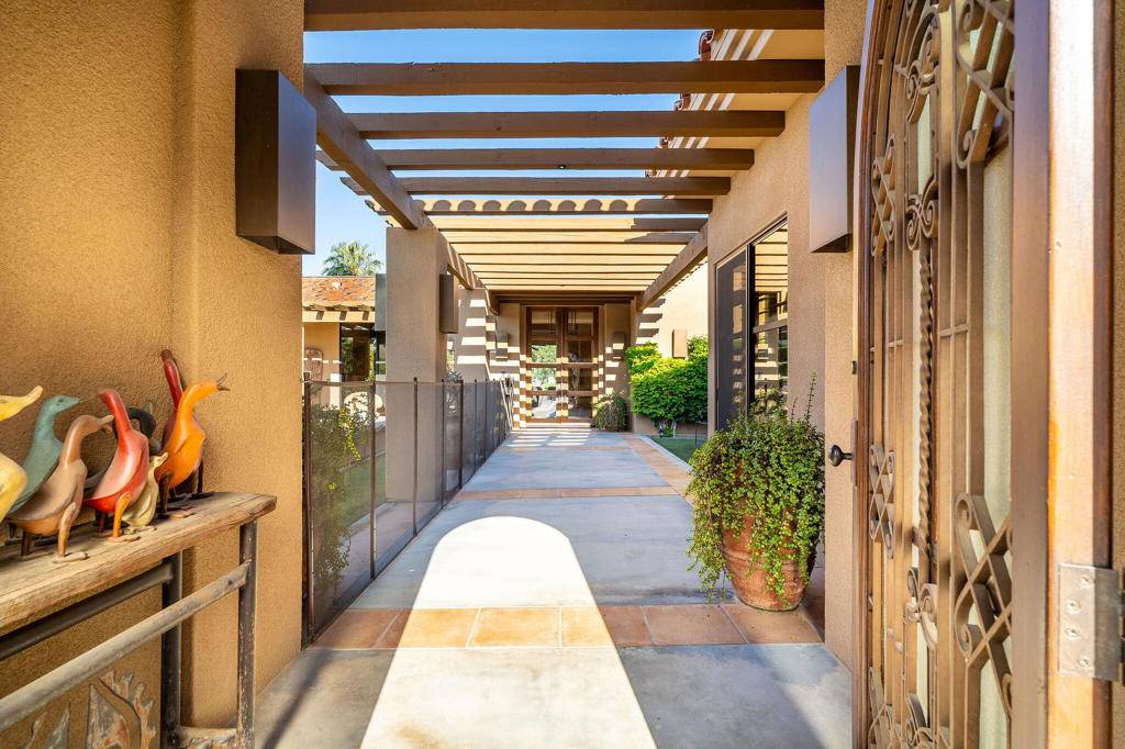 Rancho Mirage, CA 92270,37551 Thompson RD
