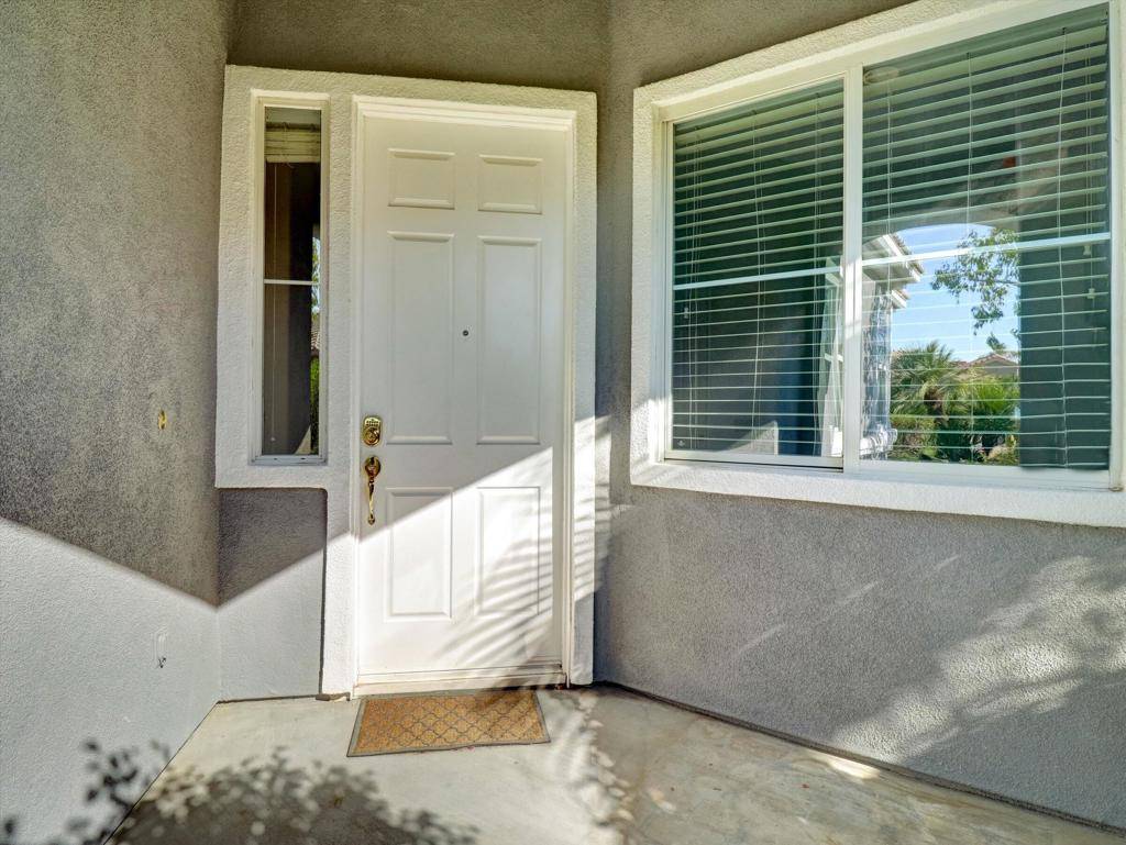 Indio, CA 92201,80418 Dumphries CT