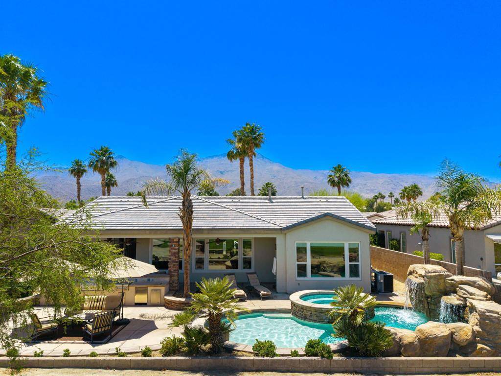 La Quinta, CA 92253,61436 Topaz DR