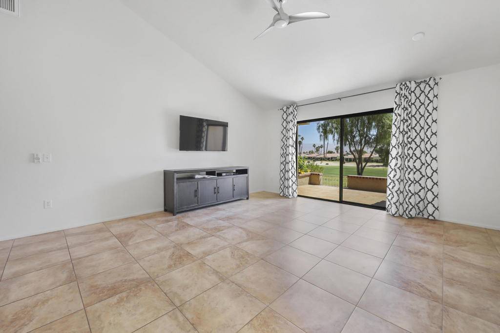 Palm Desert, CA 92211,40492 Bay Hill WAY