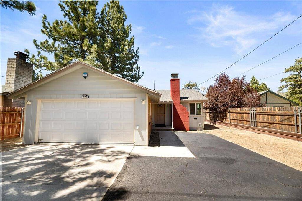 Big Bear, CA 92314,773 W Aeroplane BLVD