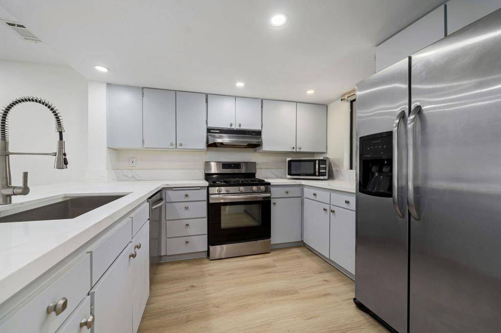 Palm Springs, CA 92262,2023 N Via Miraleste #1022