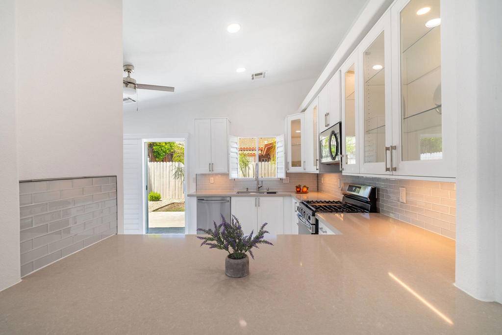 La Quinta, CA 92253,53045 Avenida Obregon
