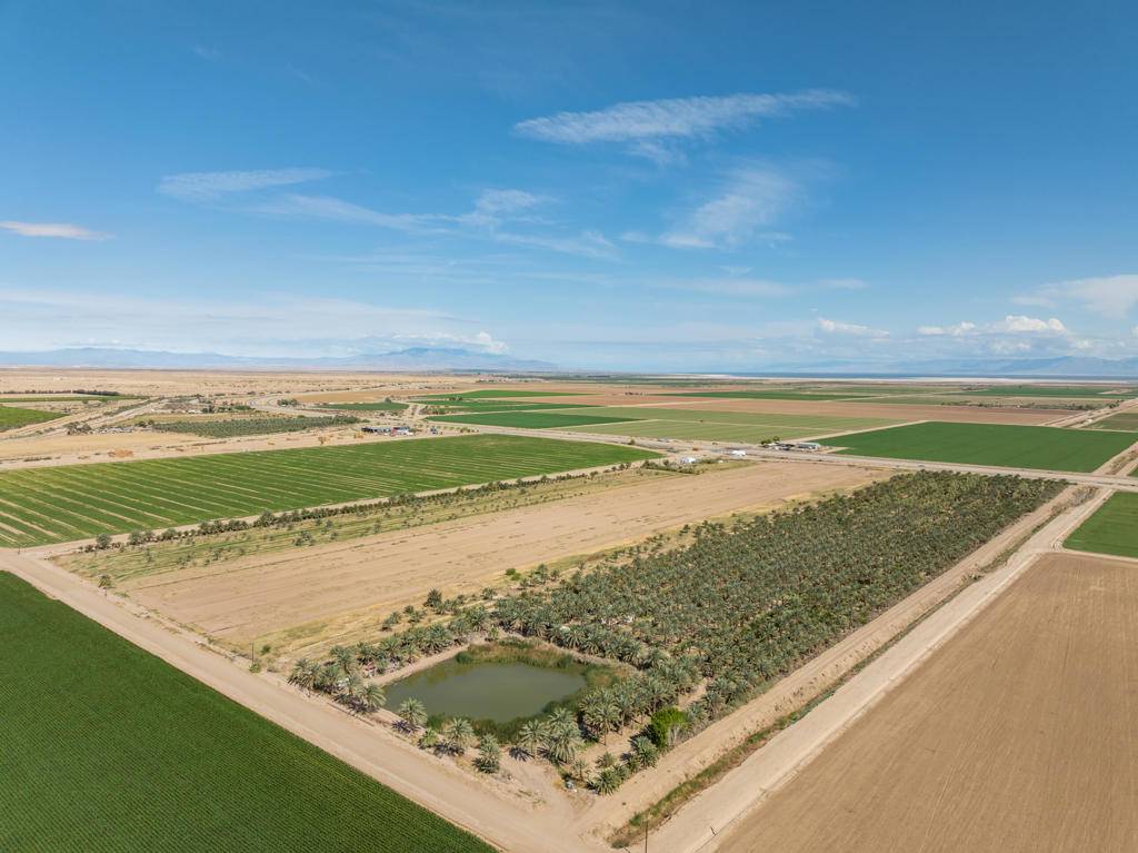 Westmorland, CA 92281,5296 Buck RD