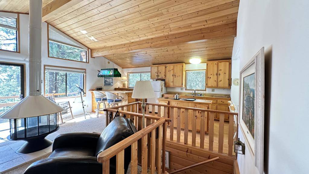 Idyllwild, CA 92549,24655 Logan Creek RD