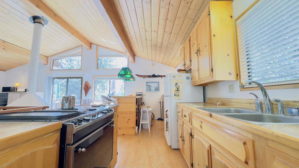 Idyllwild, CA 92549,24655 Logan Creek RD