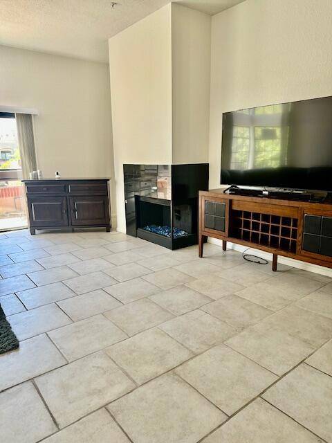 Palm Springs, CA 92264,2601 S Broadmoor DR #7