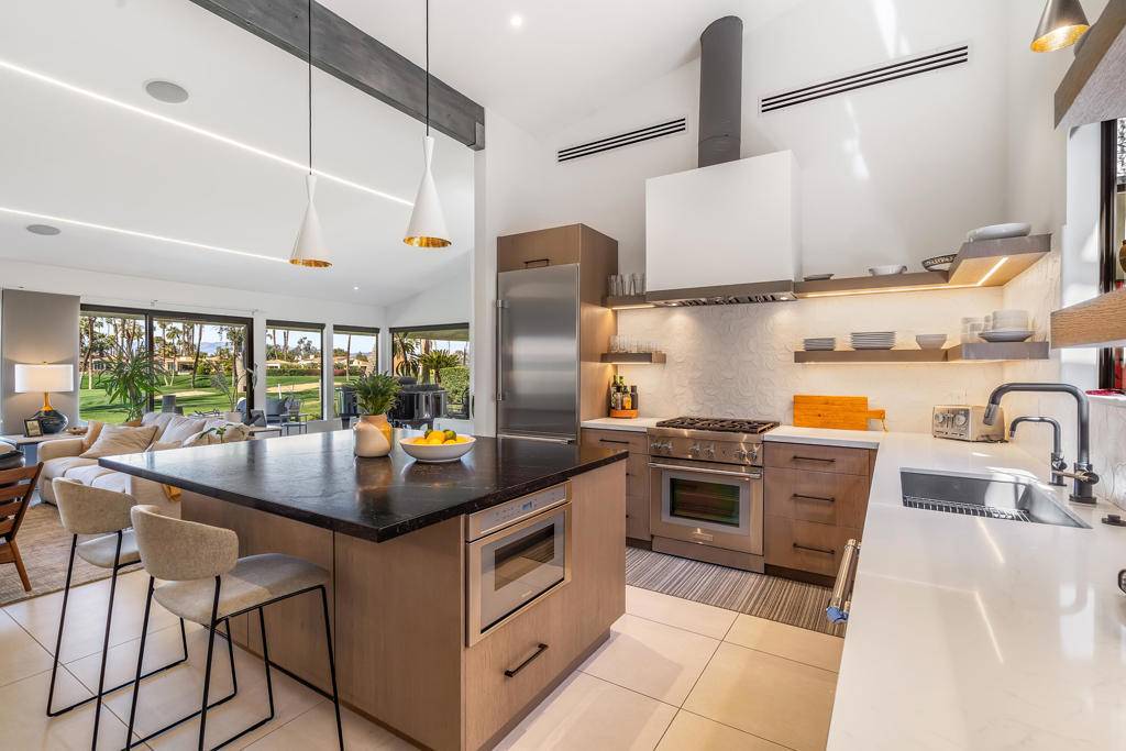 Indian Wells, CA 92210,44841 Desert Horizons DR