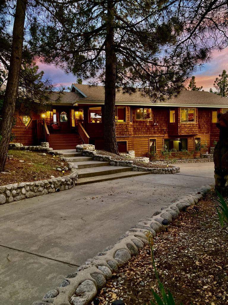 Idyllwild, CA 92549,52411 Double View DR