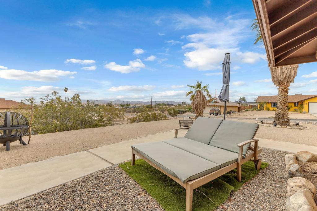 29 Palms, CA 92277,7412 Maude Adams AVE