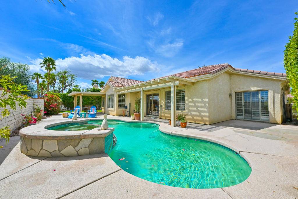 La Quinta, CA 92253,44950 Calle Santa Barbara