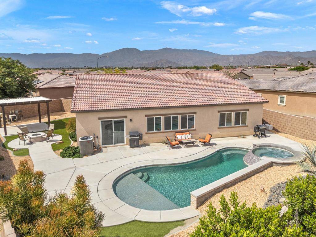 Indio, CA 92203,42522 Contessa CT