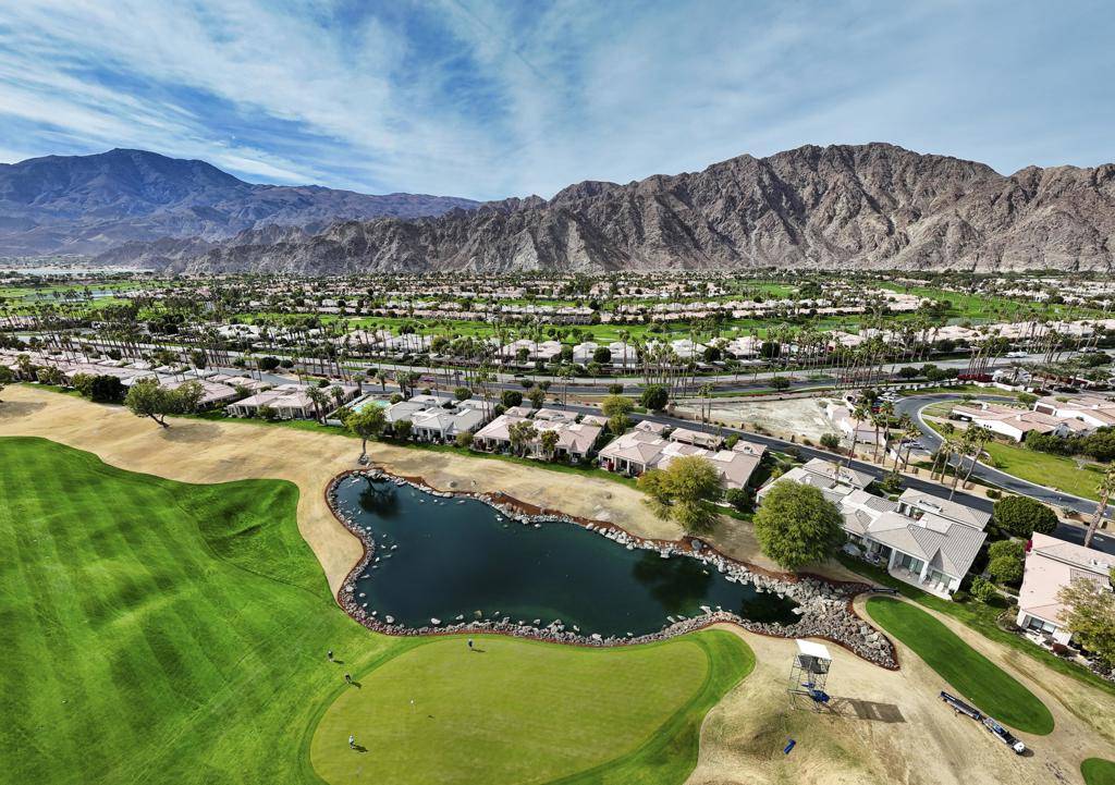 La Quinta, CA 92253,54564 Oak Tree #A107