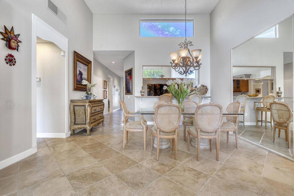 La Quinta, CA 92253,54564 Oak Tree #A107