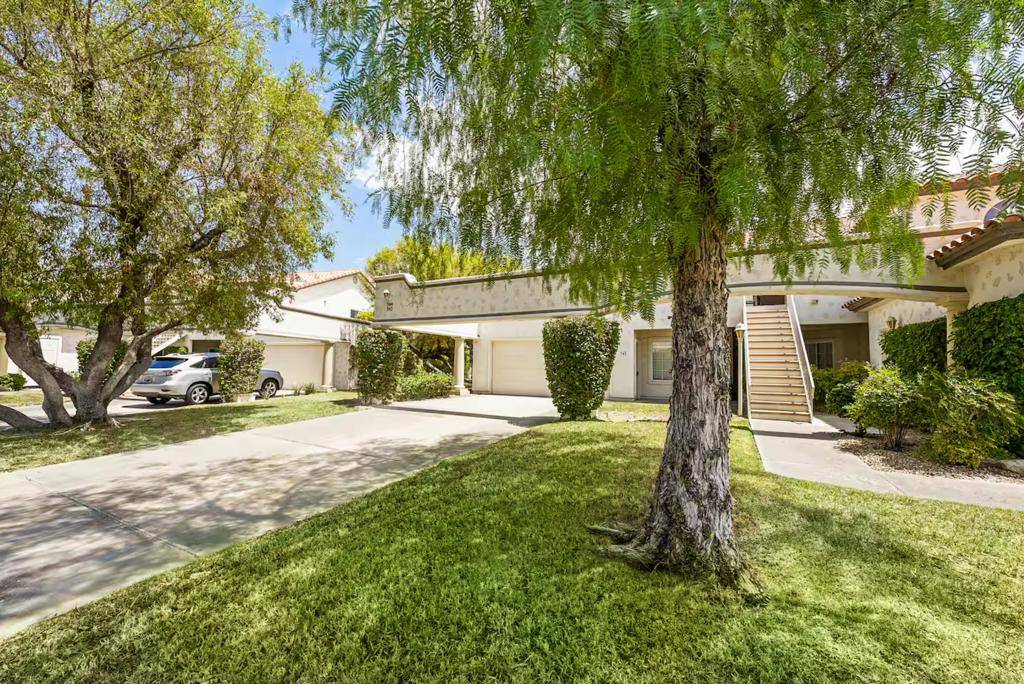 Palm Desert, CA 92211,342 Vista Royale DR
