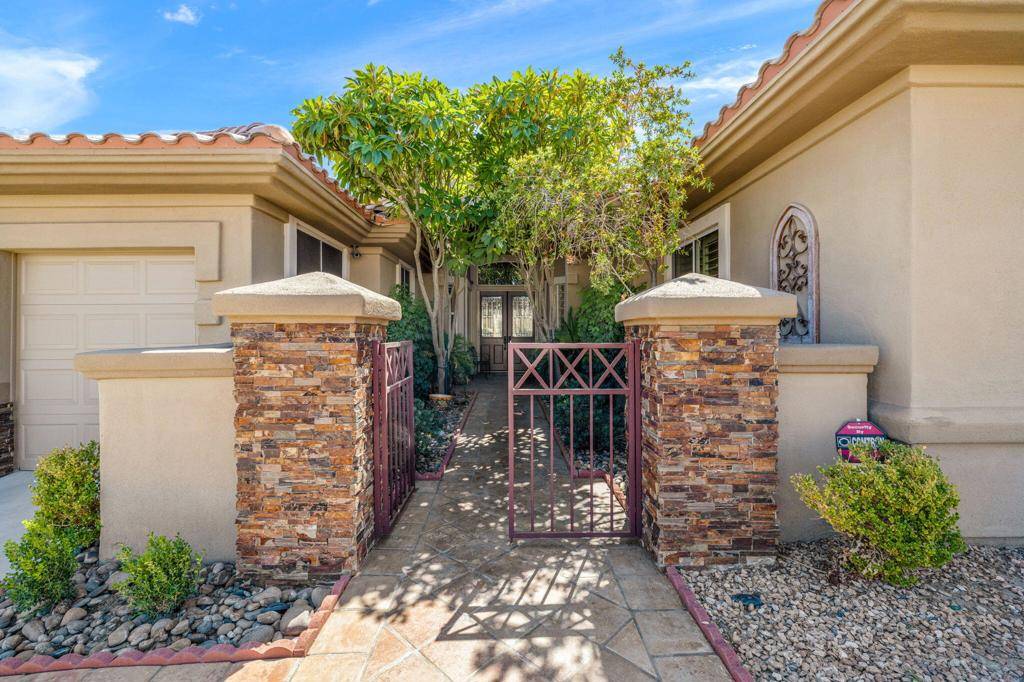 Palm Desert, CA 92211,78677 Moonstone LN