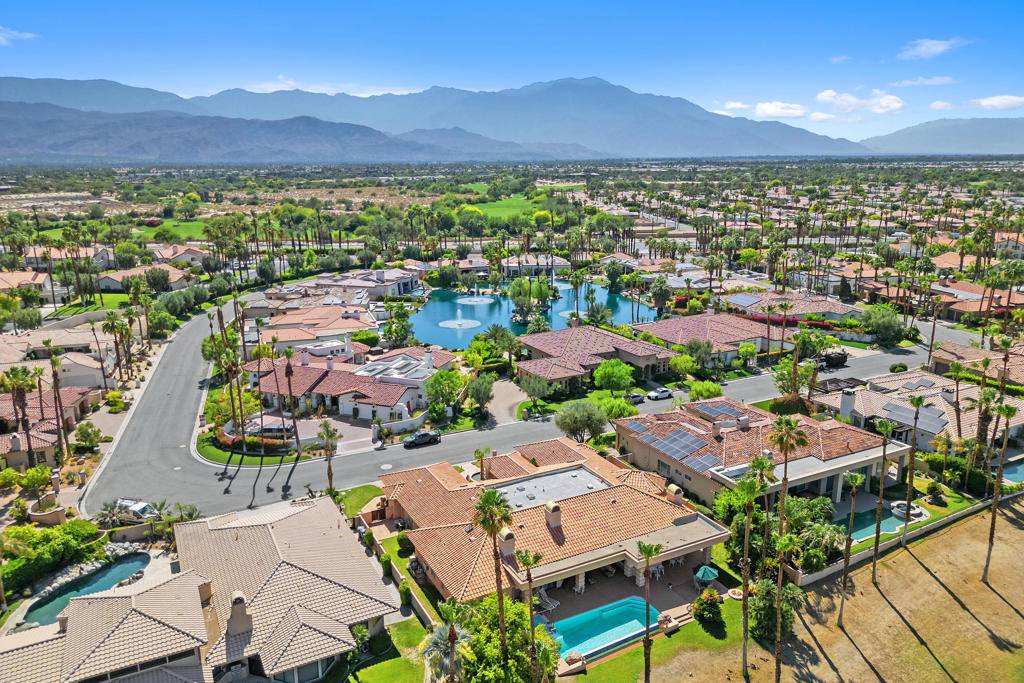 Palm Desert, CA 92211,346 Crest Lake DR