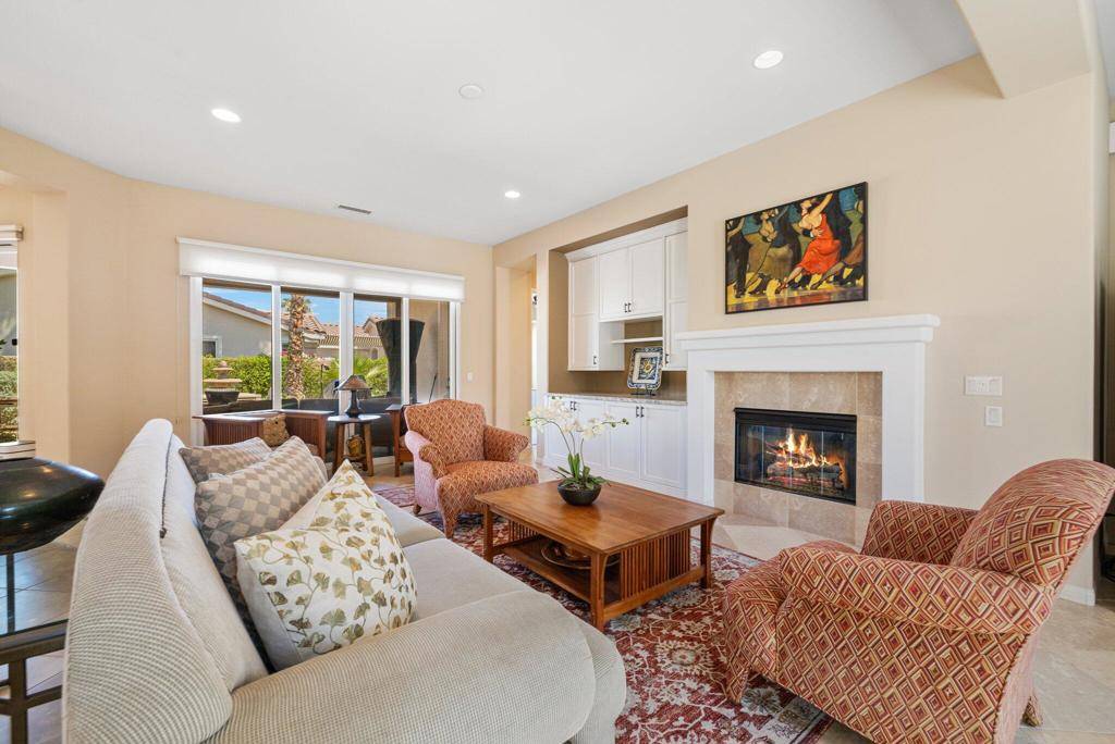 La Quinta, CA 92253,81328 Victoria LN