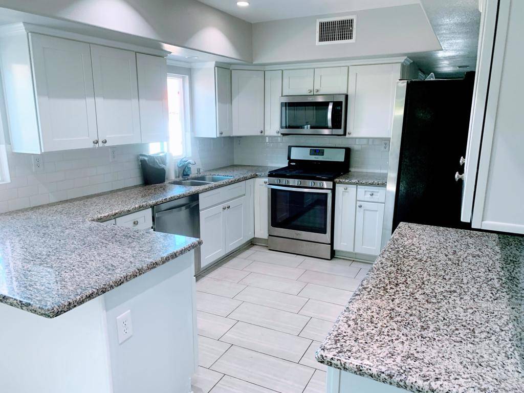 Palm Desert, CA 92260,74160 Chicory ST