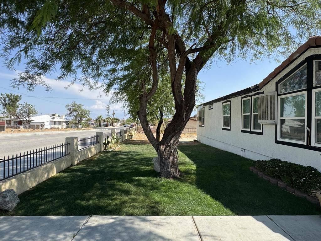 Desert Hot Springs, CA 92240,65977 Cahuilla AVE
